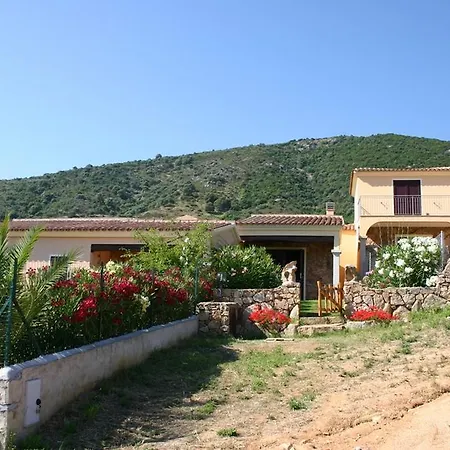 Trilocale Lu Lioni Apartamento *